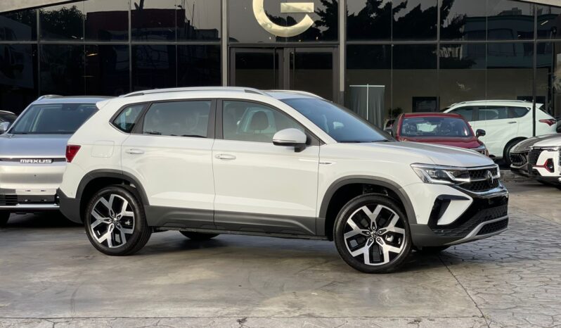 Volkswagen Taos Highline 2024 lleno