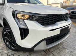 KIA SONET  2025 lleno